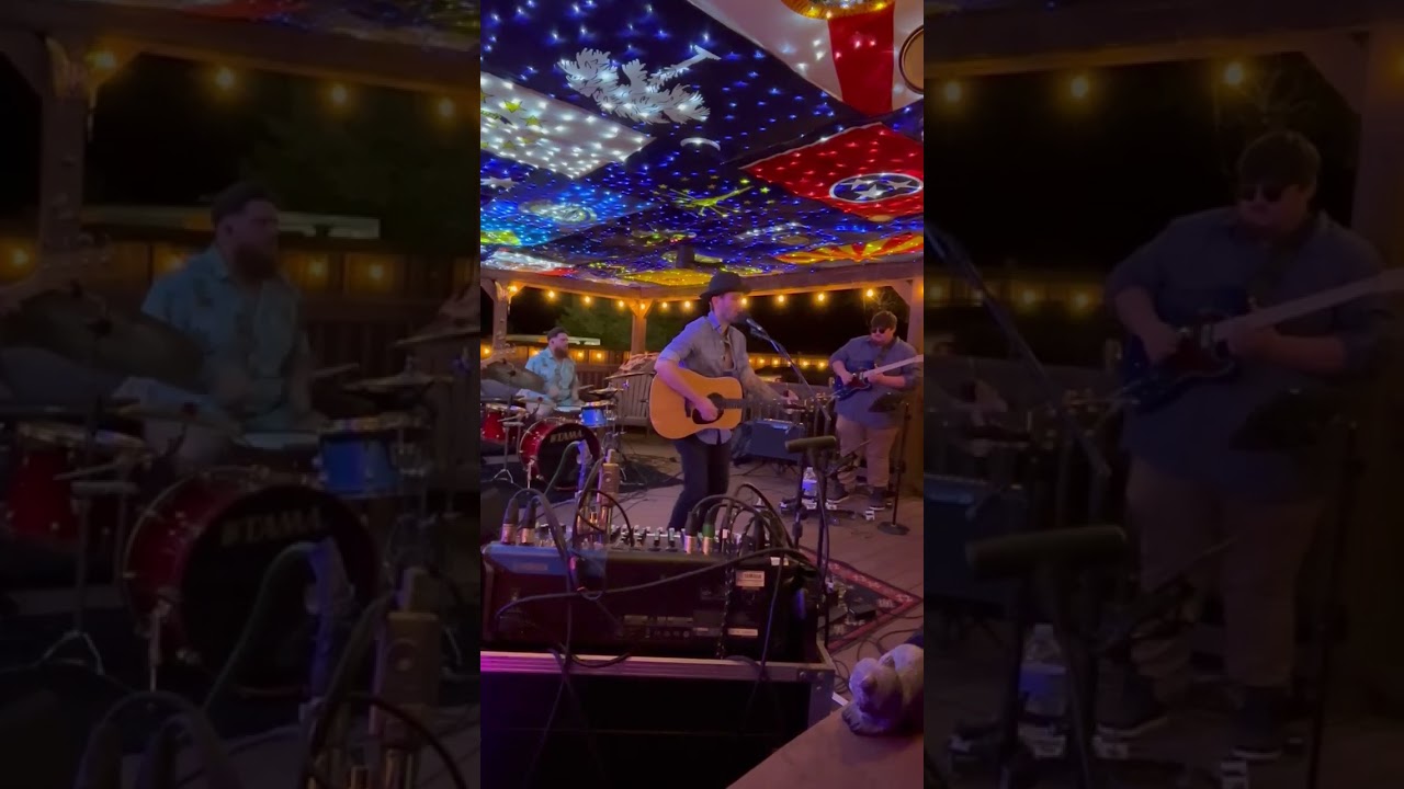 Jerry Harry Band performing Maneater